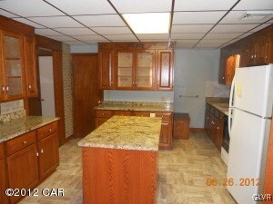 635 Center Ave, Jim Thorpe, PA 18229 - photo 6