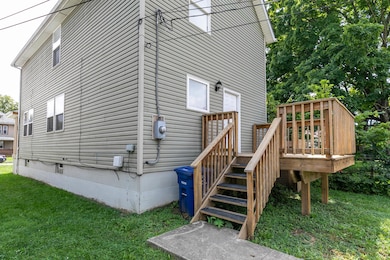 Deck (1 of 1)