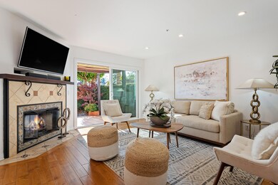 03 - Living Room