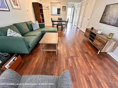 1909 Redbud Ln unit 3, Lansing, MI 48917 - photo 3