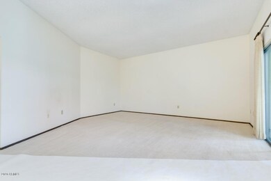 17437 N Del Webb Blvd, Sun City, AZ 85373 - photo 7