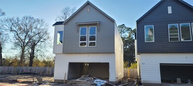 4613 Lavatera St, Houston, TX 77018 - photo 3