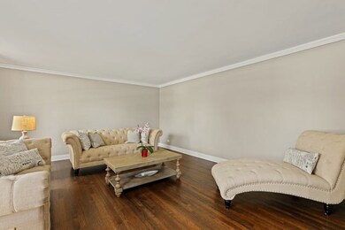 28W104 Country View Dr, Naperville, IL 60564 - photo 7