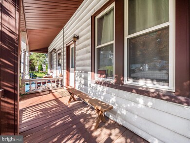 918 Morgantown Rd, Reading, PA 19607 - photo 4