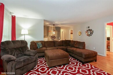 6602 Garnett Dr, Shawnee, KS 66203 - photo 3