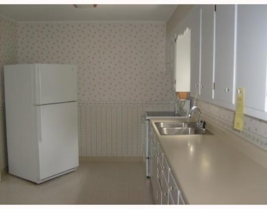 63 New York St, Millinocket, ME 04462 - photo 3