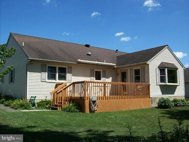 87 Arbor Dr, Myerstown, PA 17067 - photo 2