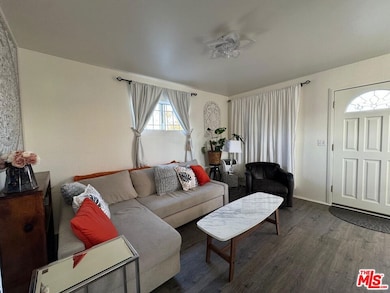 11617 Washington Place, Los Angeles, CA 90066 - photo 3