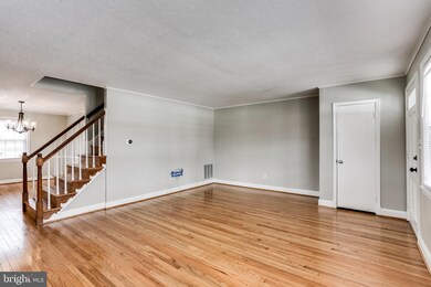 987 Fairmount Ave, Towson, MD 21204 - photo 7