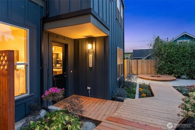 5033 25th Ave SW unit A, Seattle, WA 98106 - photo 2