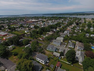 147 Bay View Ave, Bristol, RI 02809 - photo 4