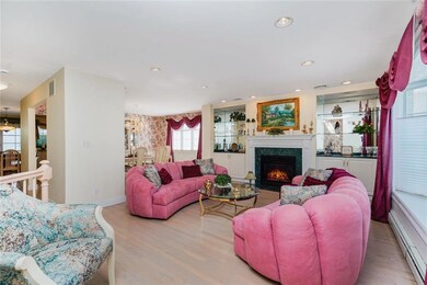 312 Barbara St, Staten Island, NY 10306 - photo 6