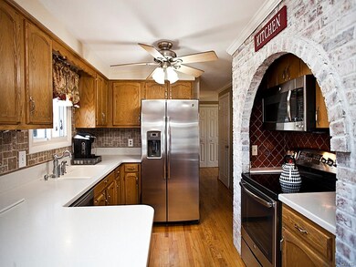 New corona counters and stainless appliances