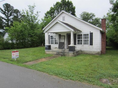 306 Oak St, Shelbyville, TN 37160 - photo 4