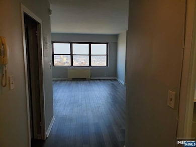 Carlton Tower unit 22, Passaic, NJ 07055 - photo 7