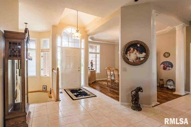 4502 Fairhaven Rd, Davenport, IA 52807 - photo 2