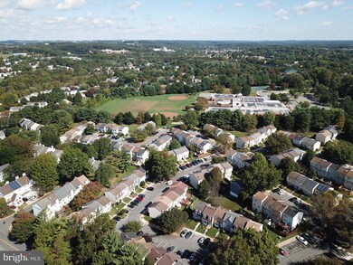 12205 Saint Peter Ct unit D, Germantown, MD 20874 - photo 5