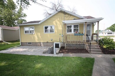 3625 N Fillmore St, Davenport, IA 52806 - photo 4