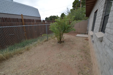 2147 N Isabel Blvd unit 4, Tucson, AZ 85712 - photo 7