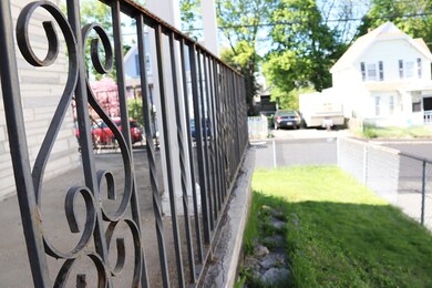 76 C St, Lowell, MA 01851 - photo 4