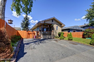 1424 Juneau St, Anchorage, AK 99501 - photo 2