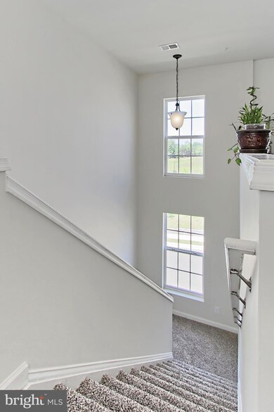 2911 Gilder Way, Dumfries, VA 22026 - photo 4