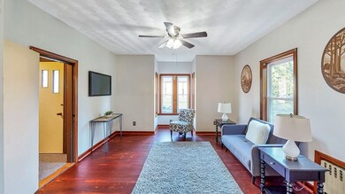 19 Clinton St, Chicopee, MA 01013 - photo 3