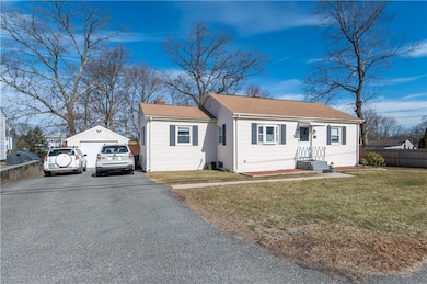 66 Colonial Ave, Cumberland, RI 02864 - photo 2