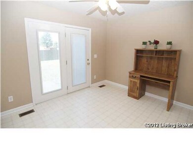 375 Forest Ridge Dr, Mount Washington, KY 40047 - photo 7