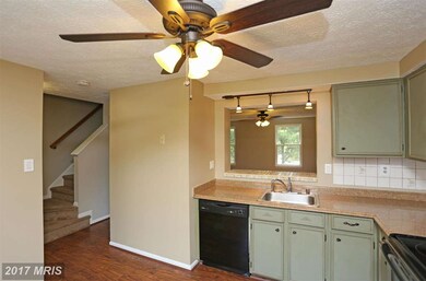 7525 Summer Blossom Ln, Columbia, MD 21046 - photo 6