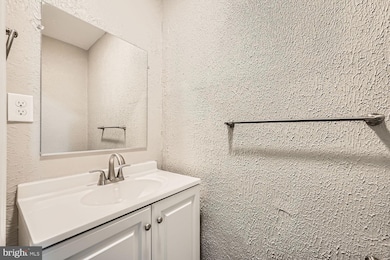 741 Mccabe Ave, Baltimore, MD 21212 - photo 6