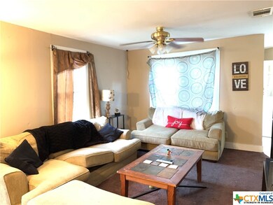 812 W Martin Luther King Dr, San Marcos, TX 78666 - photo 6