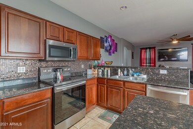 10326 E Primrose Ln (31 of 39)
