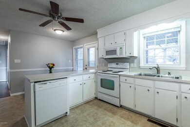 418 Gayle Blvd, Winterville, NC 28590 - photo 7