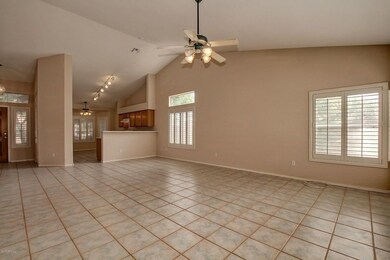 760 N Granada Dr unit 2, Chandler, AZ 85226 - photo 5