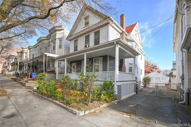 84-23 90th St, Jamaica, NY 11421 - photo 2