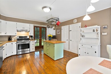 44 Mammoth Rd, Windham, NH 03087 - photo 2