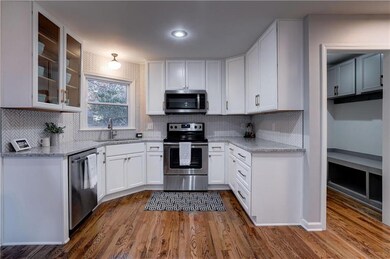 7615 Haskins St, Shawnee, KS 66216 - photo 7