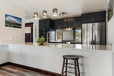 12-21170 Limestone Ave-5