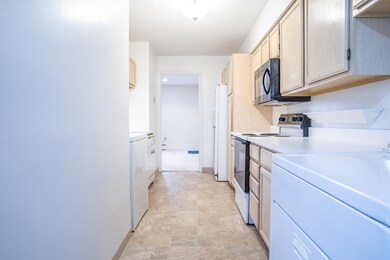 52 Mitchell Dr, Chicopee, MA 01022 - photo 4