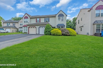 19 Longbrook Ln, Freehold, NJ 07728 - photo 4