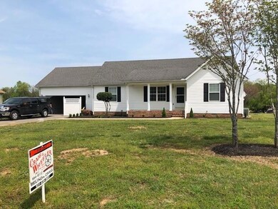 204 Graydon St, Shelbyville, TN 37160 - photo 2