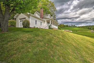 1430 Cranberry Springs Rd, Fleetwood, NC 28626 - photo 2