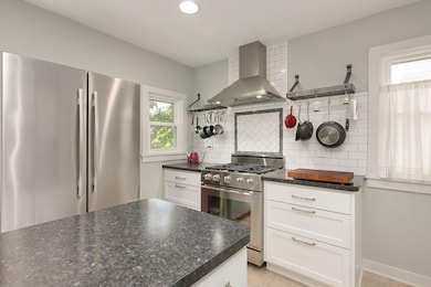 1764 Minnehaha Ave W, Saint Paul, MN 55104 - photo 3