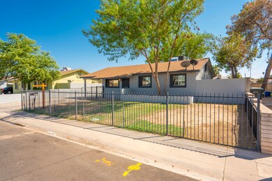 8217 W Trafalgar Ave, Phoenix, AZ 85033 - photo 6