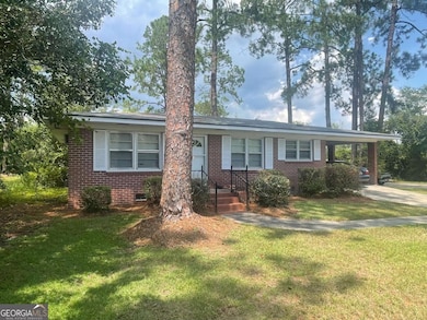 27 E Bruce St, Mc Rae, GA 31055 - photo 2