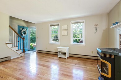 005-photo-living-room-6052007