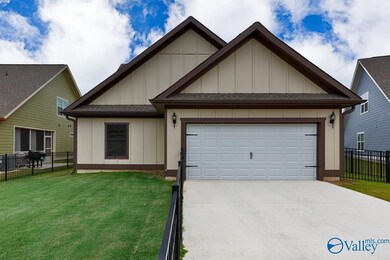 1521 Hammock St NE, Huntsville, AL 35811 - photo 3