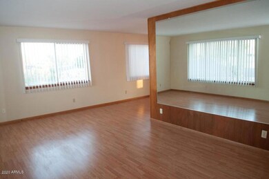 20160510230128272515000000-o