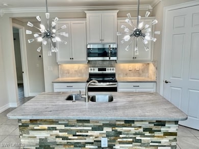 28442 Captiva Shell Loop, Bonita Springs, FL 34135 - photo 6